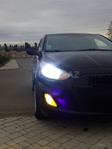 Hyundai Accent 2011, 99,800 km - 1.4 l - Sumqayıt