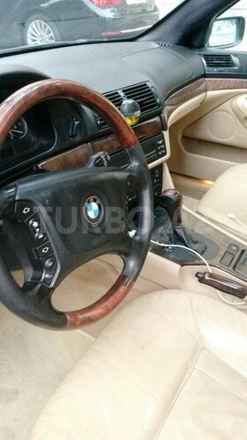 BMW 520 2003, 210,000 km - 2.2 l - Bakı