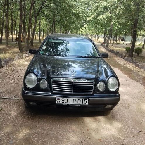 Mercedes E 240 1998, 285,000 km - 2.4 л - Tovuz