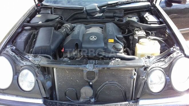 Mercedes E 240 1998, 285,000 km - 2.4 л - Tovuz