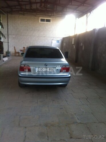 BMW 523 1997, 280,000 km - 0.3 l - Şirvan