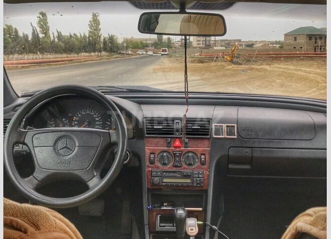 Mercedes C 180 1997, 210,000 km - 1.8 л - Bakı