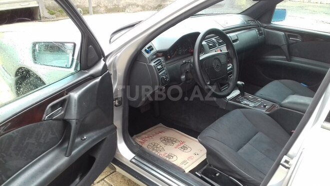 Mercedes E 230 1995, 340,000 km - 2.3 l - Bakı