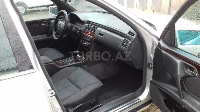 Mercedes E 230 1995, 340,000 km - 2.3 l - Bakı