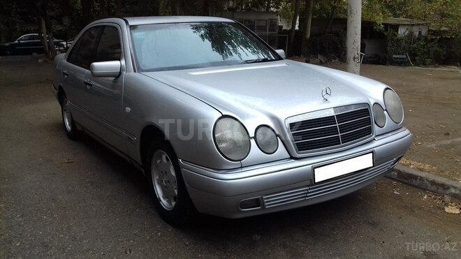 Mercedes E 230 1995, 340,000 km - 2.3 l - Bakı