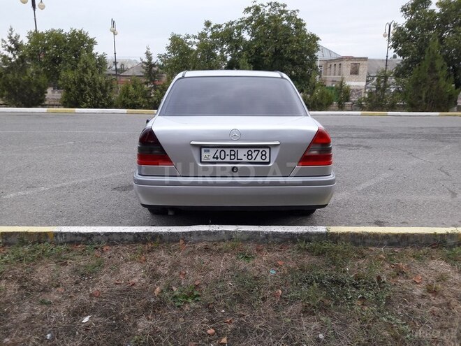 Mercedes C 180 1996, 339,000 km - 1.8 l - Quba