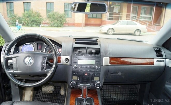 Volkswagen Touareg 2004, 185,000 km - 3.2 l - Bakı