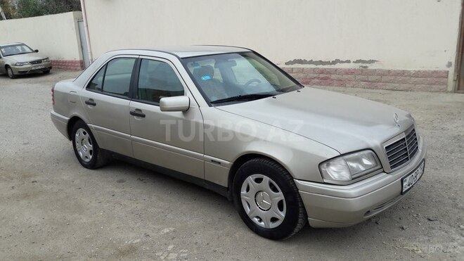 Mercedes C 250 1997, 370,000 km - 2.5 l - Bakı