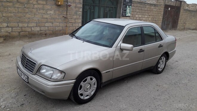 Mercedes C 250 1997, 370,000 km - 2.5 l - Bakı