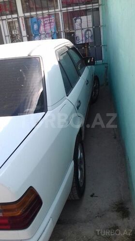 Mercedes E 200 1987, 150,000 km - 0.2 l - Bakı