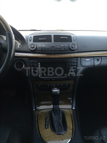 Mercedes E 200 2005, 240,000 km - 1.8 l - Bakı