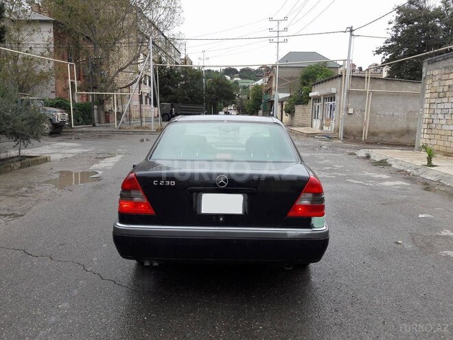 Mercedes C 230 1997, 280,000 km - 2.3 л - Bakı