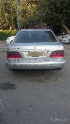 Mercedes E 240 1999, 383,421 km - 2.4 l - Bakı