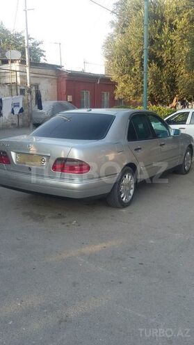 Mercedes E 240 1999, 383,421 km - 2.4 l - Bakı