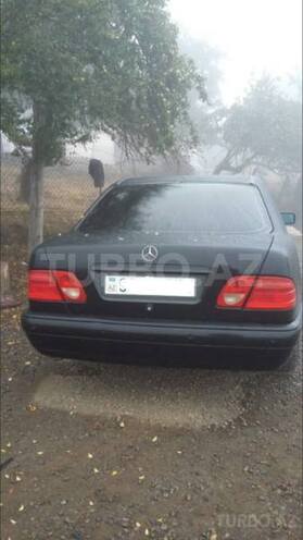 Mercedes E 240 1998, 270,000 km - 2.4 l - Lerik