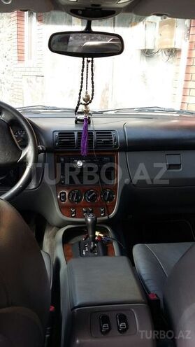 Mercedes ML 320 1999, 176,000 km - 3.2 l - Zaqatala