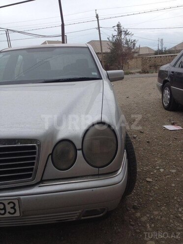 Mercedes E 230 1996, 300,000 km - 2.3 l - Sumqayıt