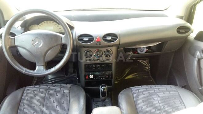 Mercedes A 190 2000, 95,000 km - 1.9 l - Bakı