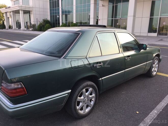 Mercedes E 200 1994, 350,000 km - 2.0 l - Zaqatala