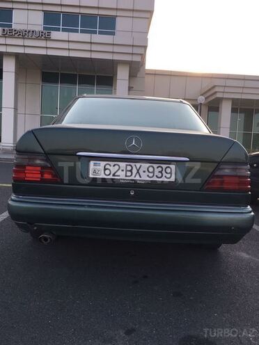 Mercedes E 200 1994, 350,000 km - 2.0 l - Zaqatala