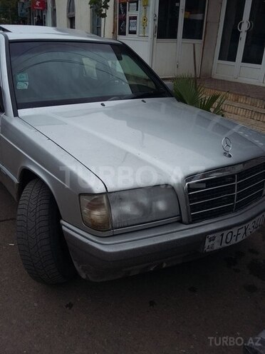 Mercedes 190 1987, 350,000 km - 2.5 л - Masallı