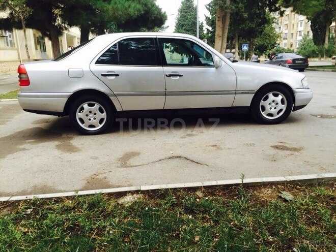 Mercedes C 220 1995, 413,000 km - 2.2 л - Bakı