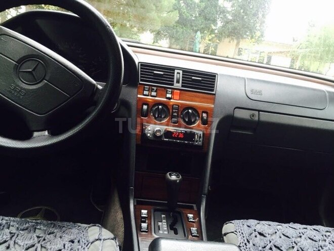 Mercedes C 220 1995, 413,000 km - 2.2 л - Bakı