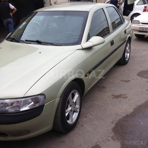 Opel Vectra 1996, 250,000 km - 1.8 l - Sumqayıt