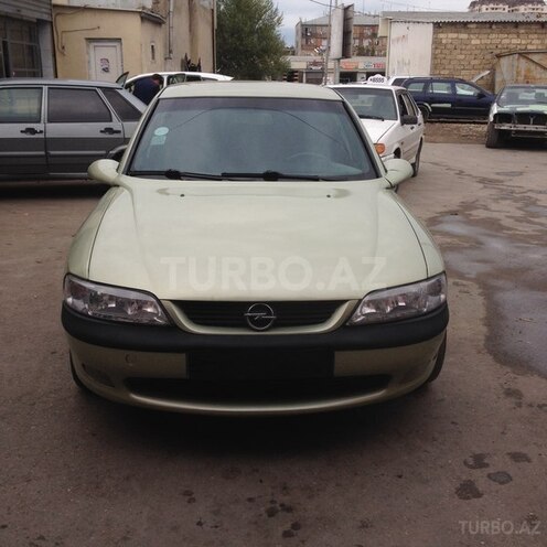 Opel Vectra 1996, 250,000 km - 1.8 l - Sumqayıt