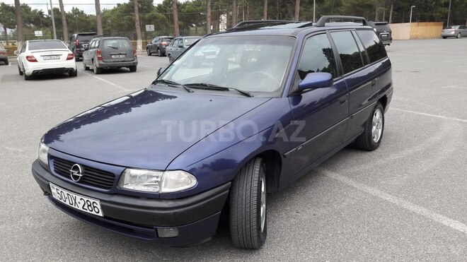 Opel Astra 1996, 175,000 km - 1.6 l - Sumqayıt