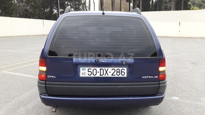 Opel Astra 1996, 175,000 km - 1.6 l - Sumqayıt