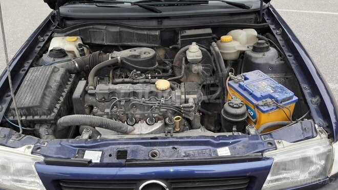 Opel Astra 1996, 175,000 km - 1.6 l - Sumqayıt