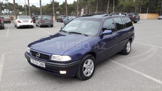 Opel Astra 1996, 175,000 km - 1.6 l - Sumqayıt