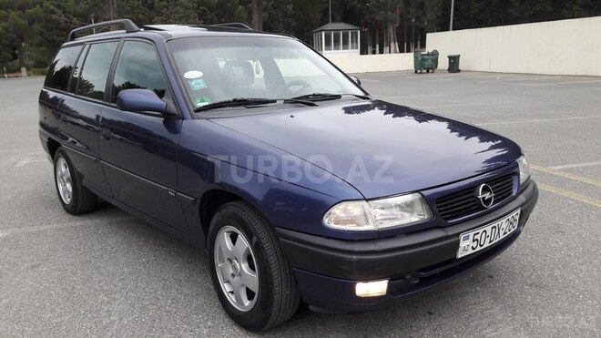 Opel Astra 1996, 175,000 km - 1.6 l - Sumqayıt