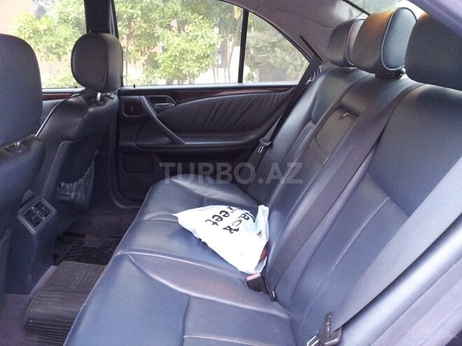 Mercedes E 220 2000, 278,456 km - 2.2 l - Sumqayıt