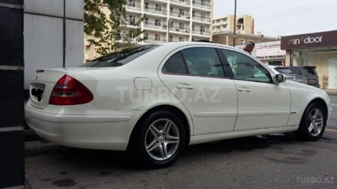 Mercedes E 240 2003, 229,000 km - 2.4 l - Bakı