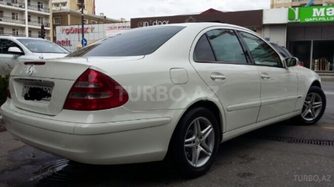 Mercedes E 240 2003, 229,000 km - 2.4 l - Bakı