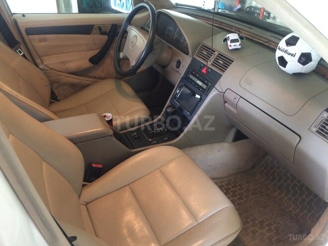 Mercedes C 230 1998, 237,000 km - 2.3 l - Sumqayıt