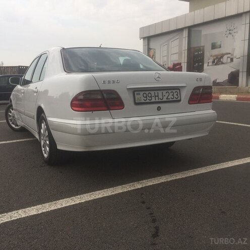 Mercedes E 220 2001, 398,767 km - 2.2 л - Ağstafa