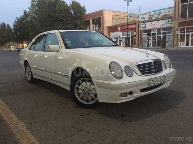 Mercedes E 220 2001, 398,767 km - 2.2 л - Ağstafa