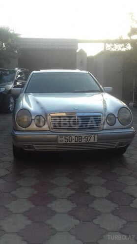 Mercedes E 240 1999, 230,000 km - 2.4 l - Bakı