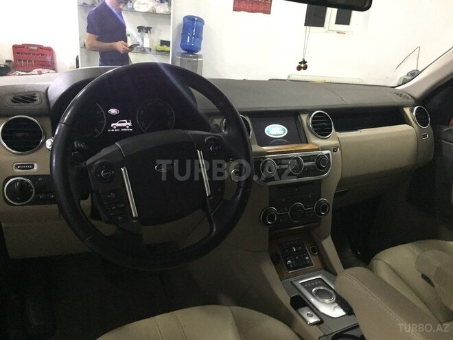 Land Rover Discovery 2015, 67,000 km - 3.0 l - Bakı