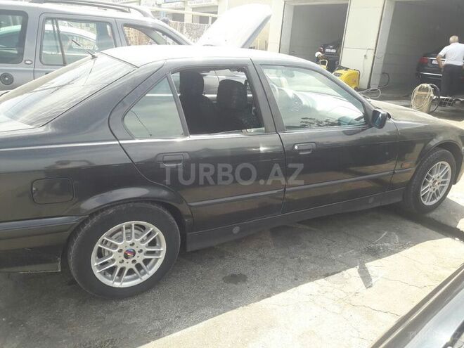 BMW 318 1995, 300,000 km - 1.8 l - Bakı