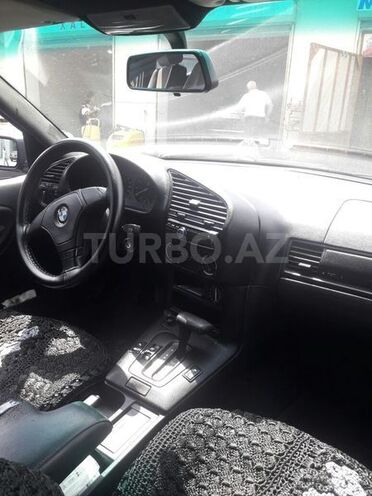 BMW 318 1995, 300,000 km - 1.8 l - Bakı