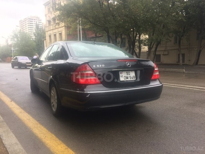 Mercedes E 320 2004, 234,000 km - 3.2 л - Bakı