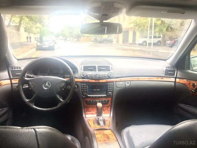 Mercedes E 320 2004, 234,000 km - 3.2 л - Bakı