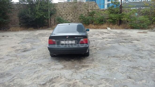 BMW 320 1995, 290,000 km - 2.0 l - Bakı