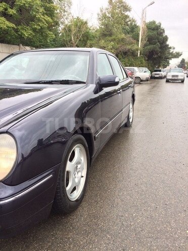 Mercedes E 200 2001, 195,200 km - 2.0 л - Bakı