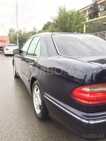 Mercedes E 200 2001, 195,200 km - 2.0 л - Bakı