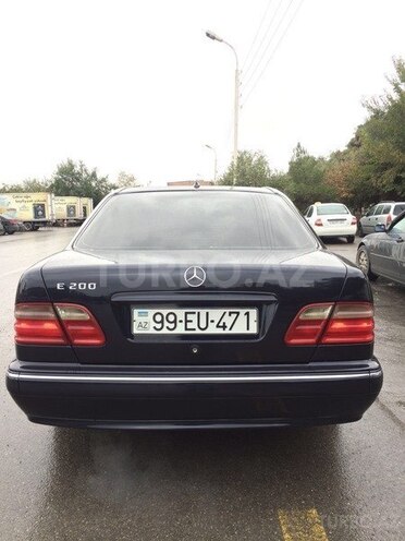 Mercedes E 200 2001, 195,200 km - 2.0 л - Bakı